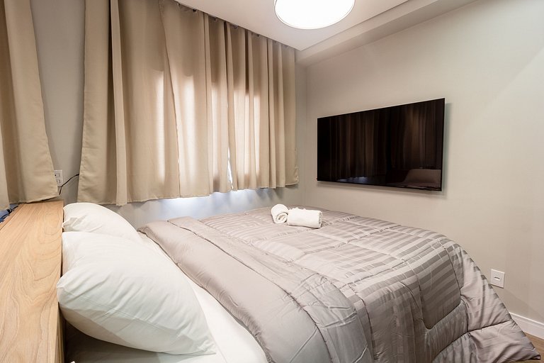 Apto encantador c/ cama queen em Pinheiros